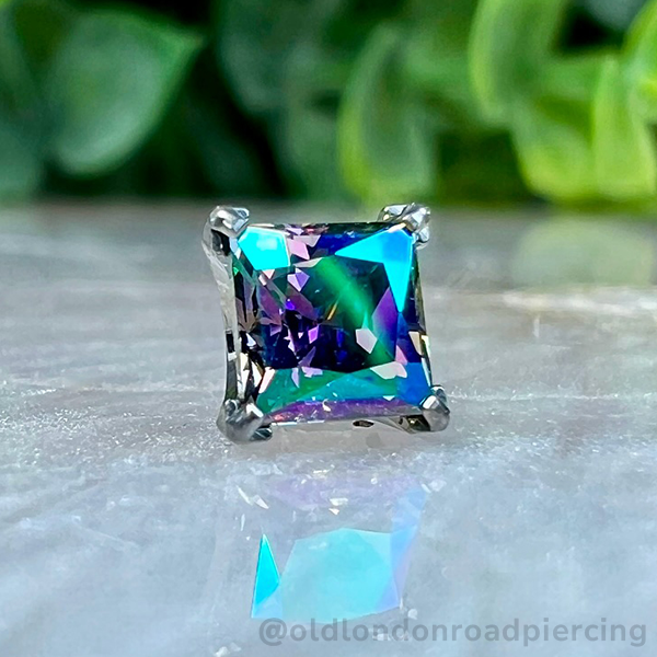 PS princess cut gem